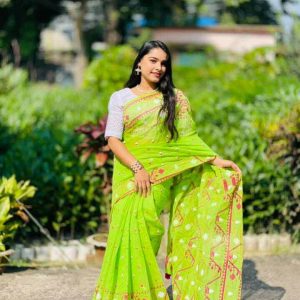 স্কিন প্রিন্ট এর শাড়ি