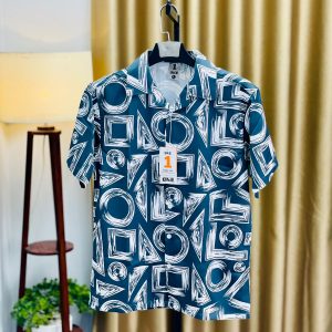 "Unwind in Style with the Perfect Summer Vibe!" 🌴☀️