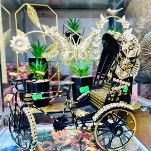 Metal Miniature Replica Ornamented Rickshaw