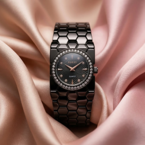 Elegant Golden Ladies Quartz Watch with Crystal Bezel – Premium Bracelet Design (White Dial)