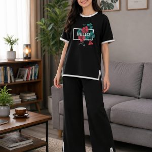 Ladies Half Sleeve T-Shirt & Pant Set